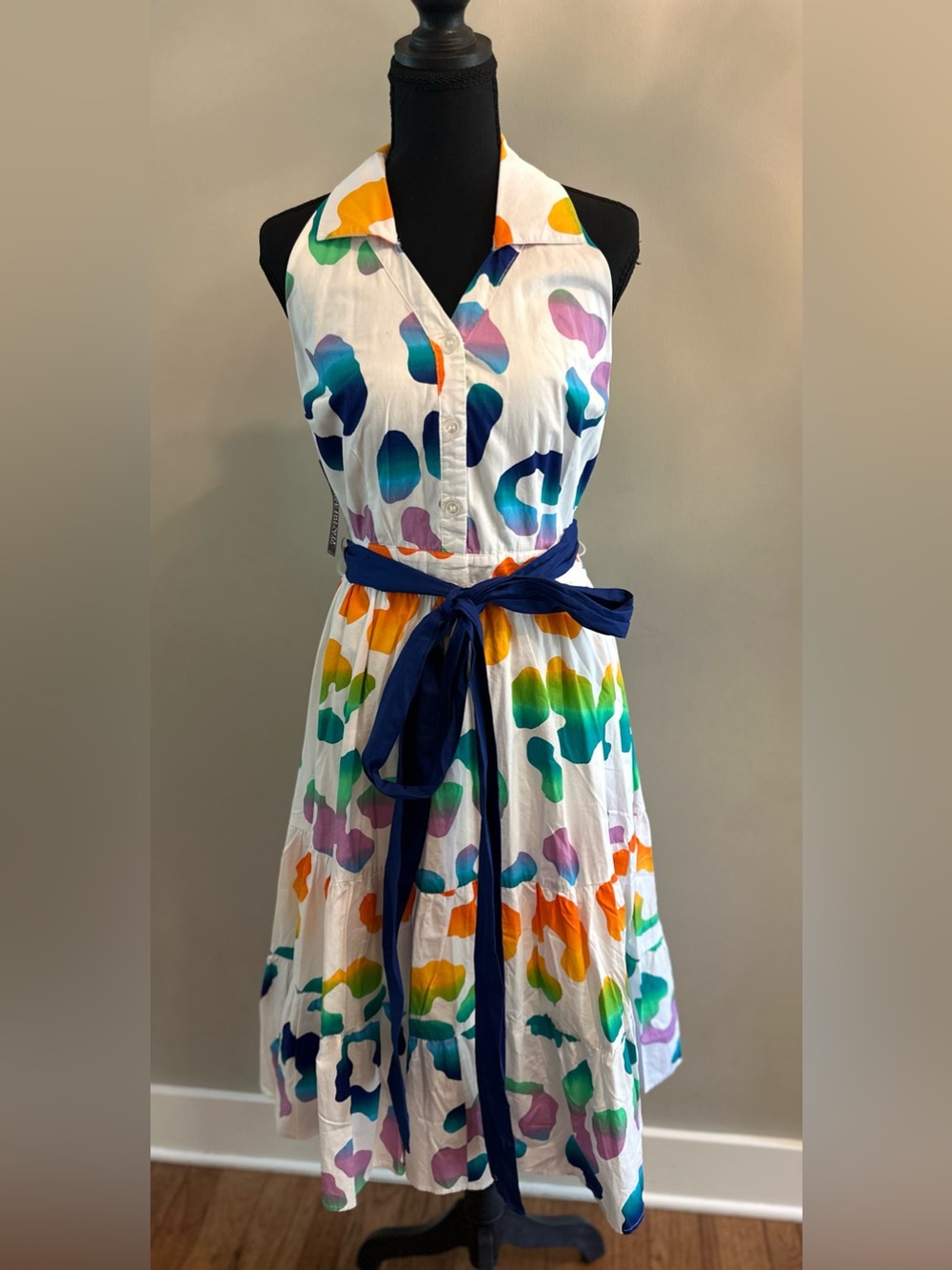 NY&CO Sleeveless White Multicolor Print Shirtdress with Navy Waist Tie